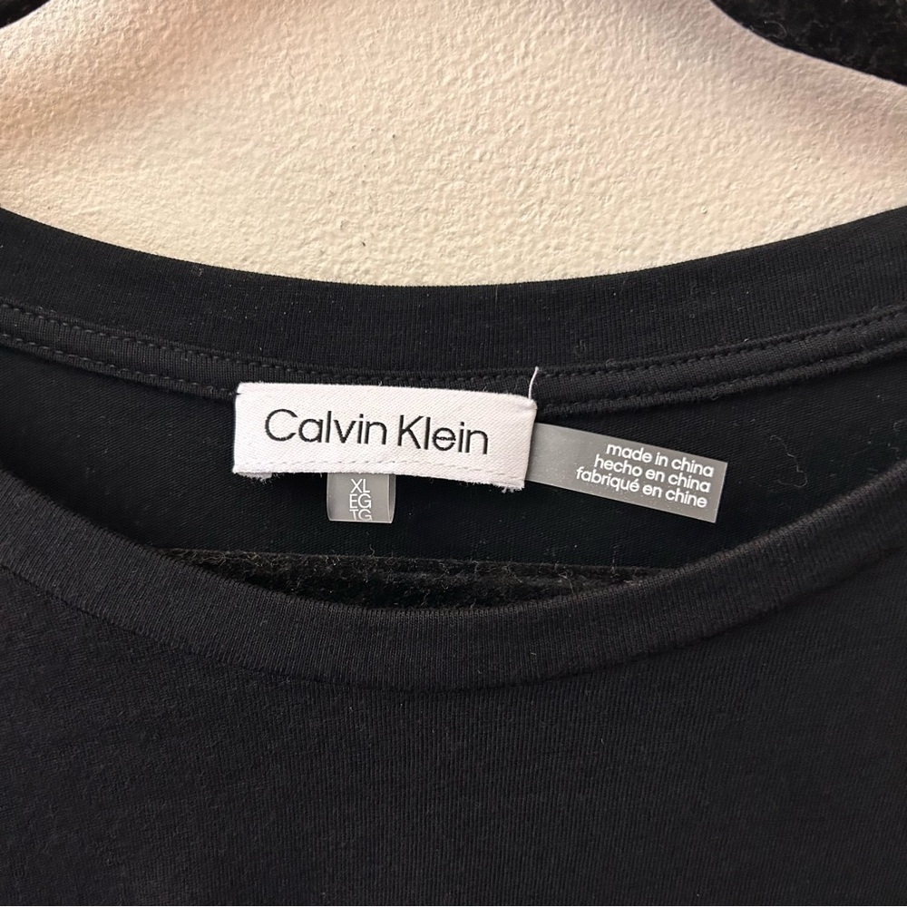 Calvin Klein black knit short sleeve floral print top size XL - Picture 2 of 9